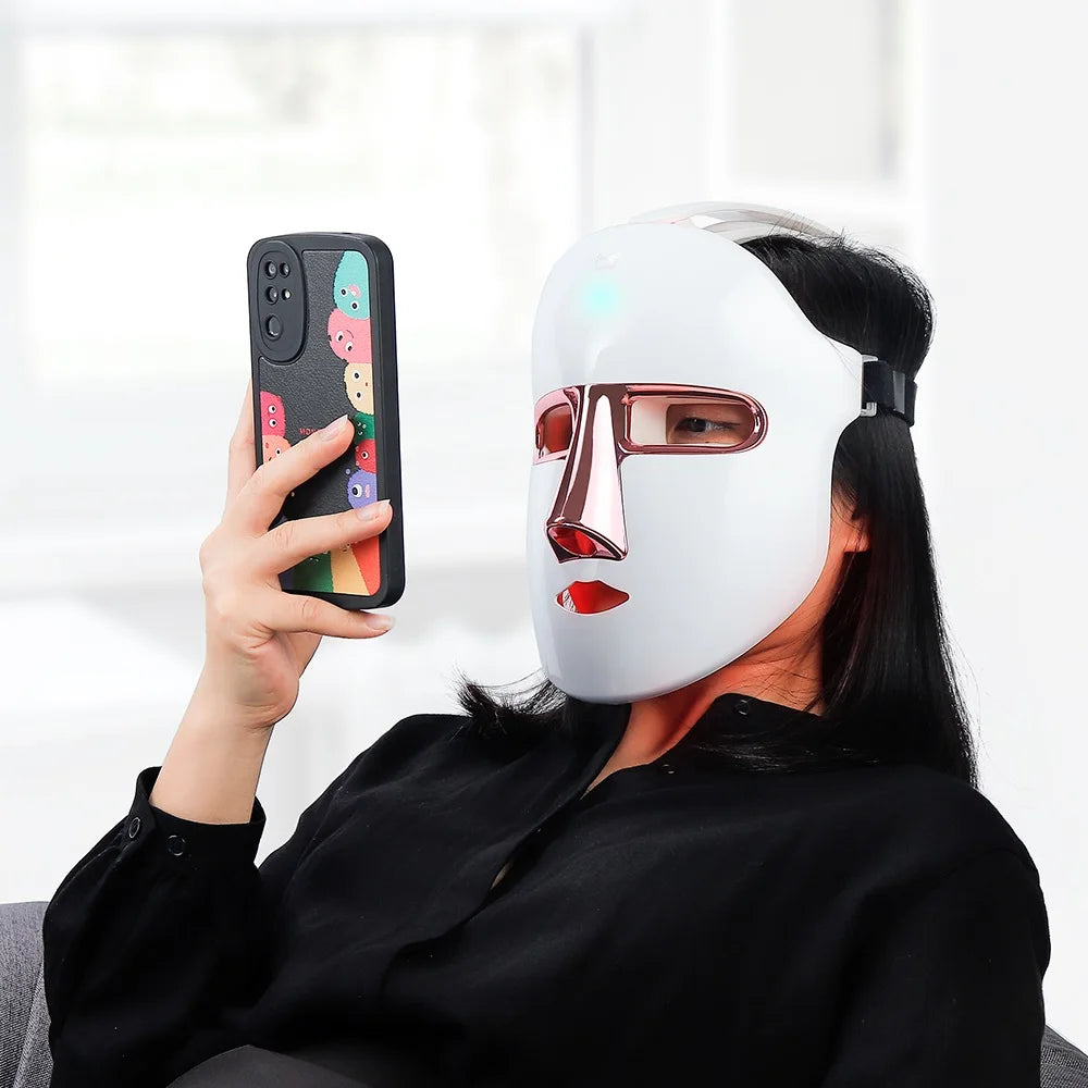Glow Shield Pro — 7-Color LED Light Therapy Face & Neck Mask (Wireless)